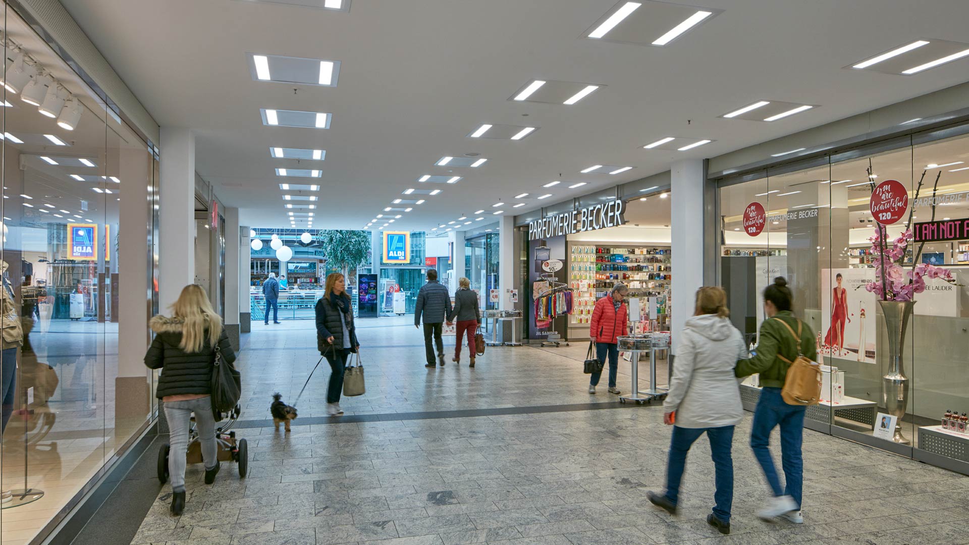 Visualisierung; 3D; Rendering; ILG; Einkaufszentrum; EKZ; Dormagen; Entwurf; Illustration; Konzept; Skizze; Foto; Montage